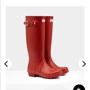 Red rain boots. Tall- Hunter. Matte red